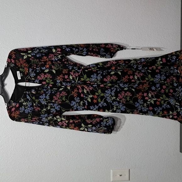 Calvin Klein Floral Print Long Blouson Sleeve Round Keyhole Neck Crinkle… - Picture 3 of 7